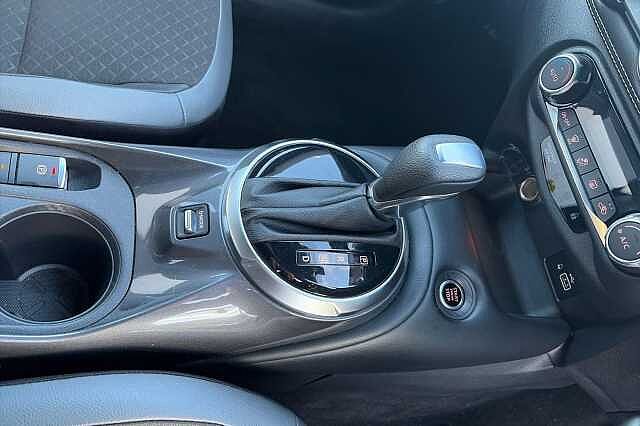 Nissan JUKE 1.0 DiG-T 114 N-Connecta 5dr DCT