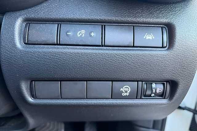 Nissan JUKE 1.0 DiG-T 114 N-Connecta 5dr DCT