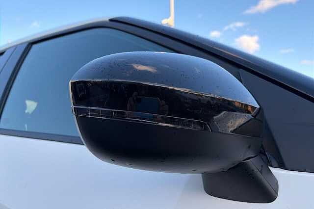 Nissan JUKE 1.0 DiG-T 114 N-Connecta 5dr DCT