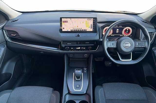 Nissan QASHQAI 1.3 DiG-T MH 158 N-Connecta [Glass Rf] 5dr Xtronic