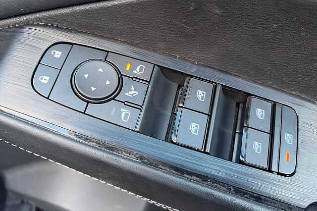 Nissan QASHQAI 1.3 DiG-T MH 158 N-Connecta [Glass Rf] 5dr Xtronic