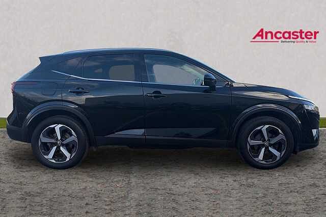 Nissan QASHQAI 1.3 DiG-T MH 158 N-Connecta [Glass Rf] 5dr Xtronic