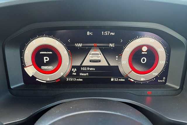 Nissan QASHQAI 1.3 DiG-T MH 158 N-Connecta [Glass Rf] 5dr Xtronic