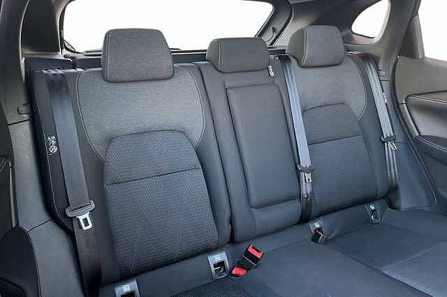 Nissan QASHQAI 1.3 DiG-T MH 158 N-Connecta [Glass Rf] 5dr Xtronic