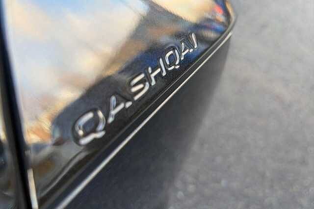 Nissan QASHQAI 1.3 DiG-T MH 158 N-Connecta [Glass Rf] 5dr Xtronic
