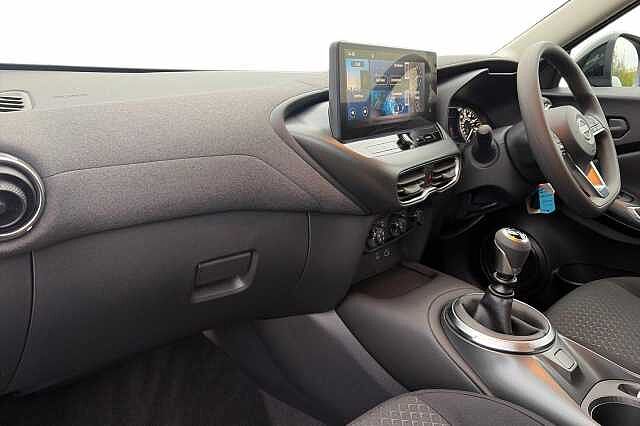 Nissan JUKE 1.0 DiG-T Acenta Premium 5dr