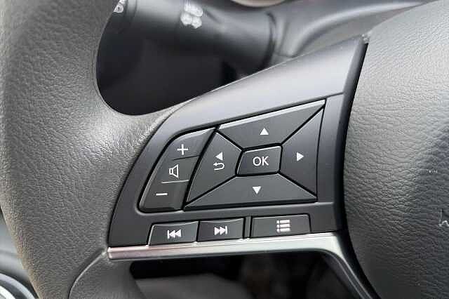 Nissan JUKE 1.0 DiG-T Acenta Premium 5dr