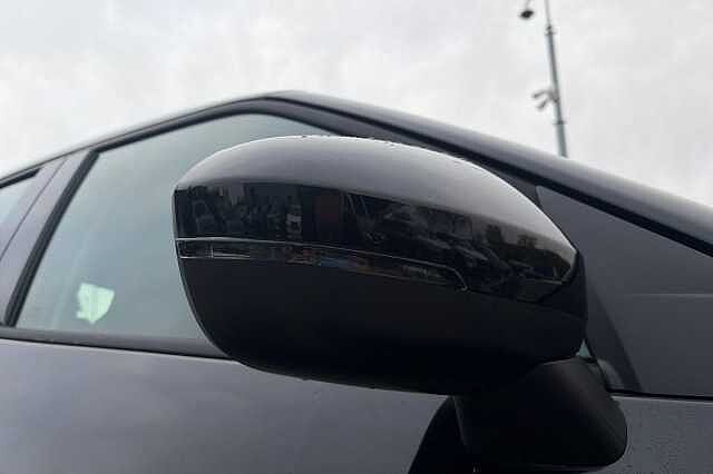 Nissan JUKE 1.0 DiG-T Acenta Premium 5dr