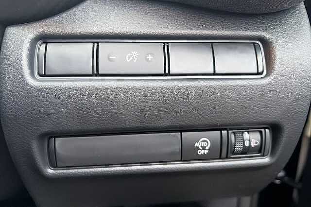 Nissan JUKE 1.0 DiG-T Acenta Premium 5dr