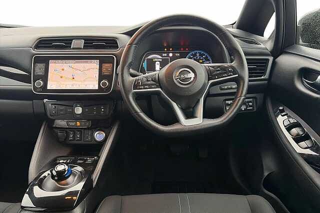 Nissan LEAF 110kW N-Connecta 39kWh 5dr Auto