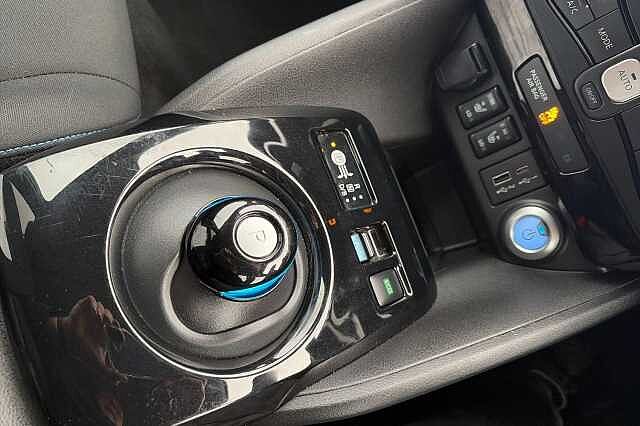 Nissan LEAF 110kW N-Connecta 39kWh 5dr Auto