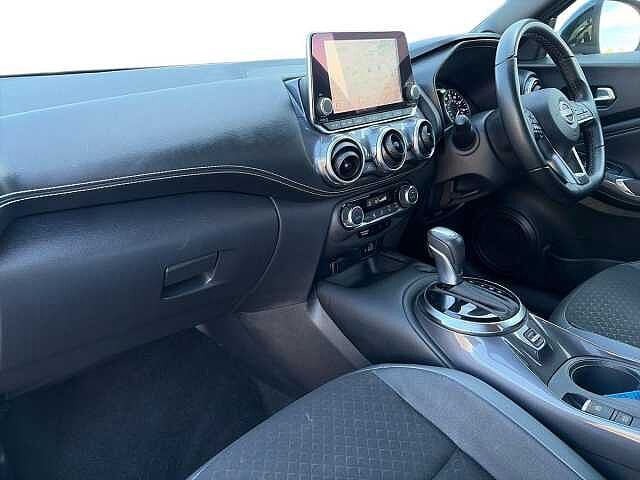 Nissan JUKE 1.6 Hybrid N-Connecta 5dr Auto