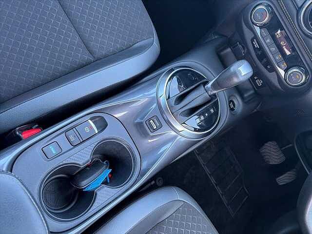 Nissan JUKE 1.6 Hybrid N-Connecta 5dr Auto