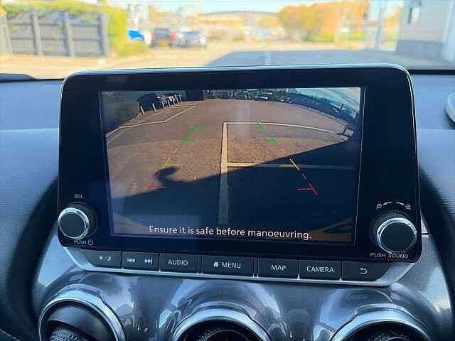 Nissan JUKE 1.6 Hybrid N-Connecta 5dr Auto