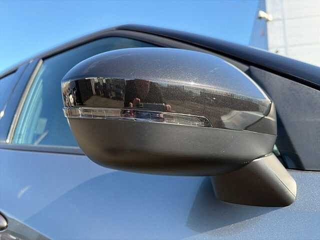 Nissan JUKE 1.6 Hybrid N-Connecta 5dr Auto