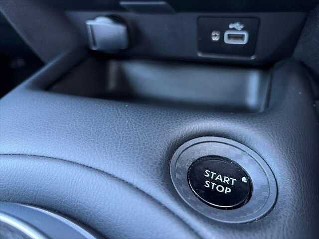 Nissan JUKE 1.6 Hybrid N-Connecta 5dr Auto