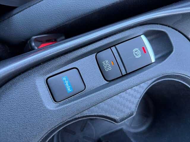 Nissan JUKE 1.6 Hybrid N-Connecta 5dr Auto