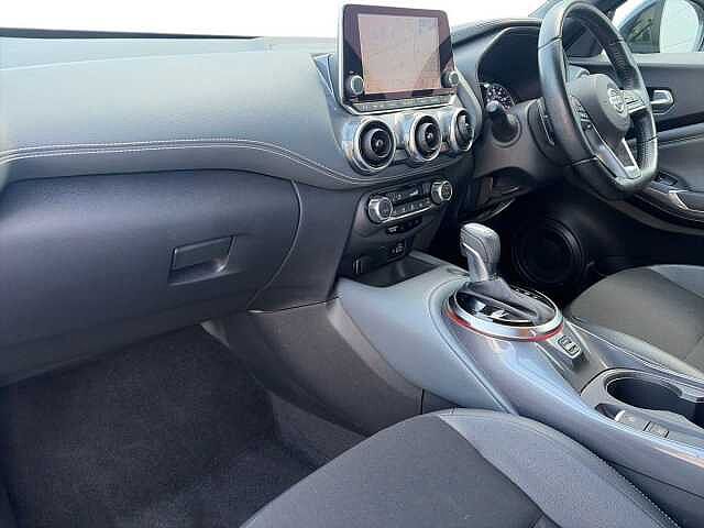 Nissan JUKE 1.0 DiG-T Tekna 5dr DCT