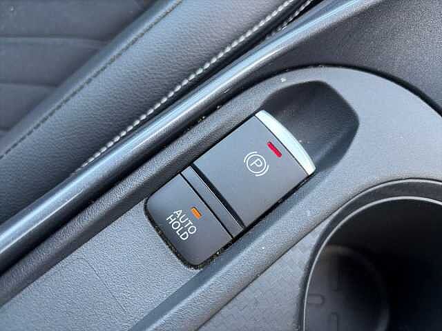 Nissan JUKE 1.0 DiG-T Tekna 5dr DCT