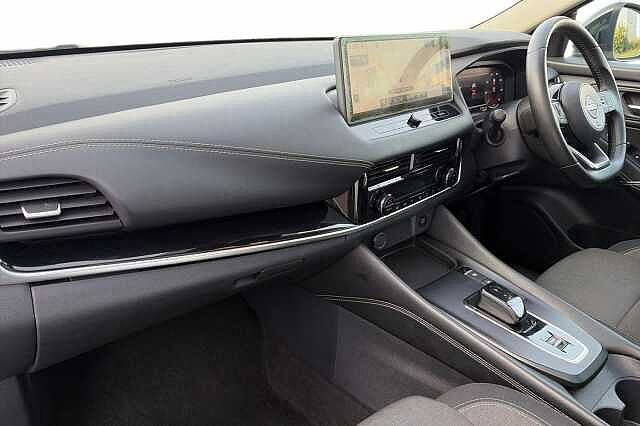Nissan QASHQAI 1.5 E-Power N-Connecta [Glass Roof] 5dr Auto