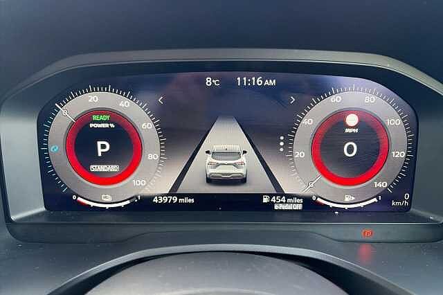 Nissan QASHQAI 1.5 E-Power N-Connecta [Glass Roof] 5dr Auto