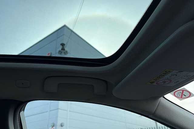 Nissan QASHQAI 1.5 E-Power N-Connecta [Glass Roof] 5dr Auto