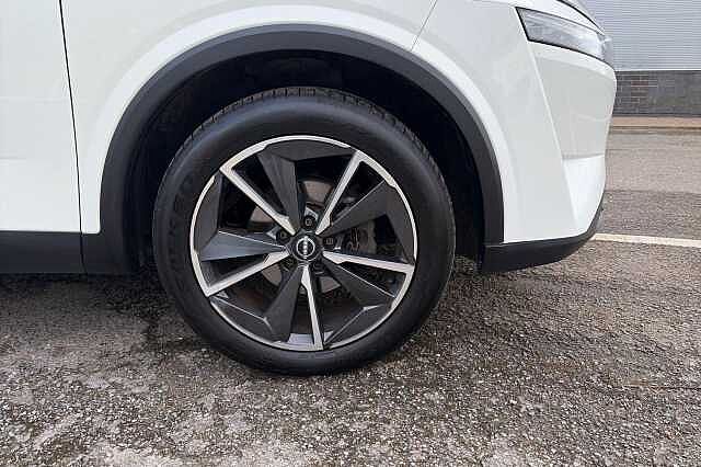 Nissan QASHQAI 1.3 DiG-T MH 158 Tekna 5dr Xtronic