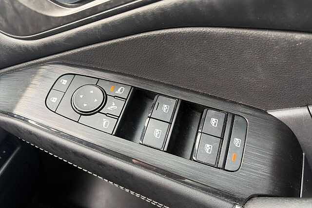 Nissan QASHQAI 1.5 E-Power N-Connecta [Glass Roof] 5dr Auto