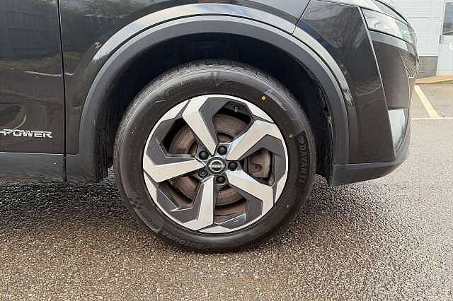 Nissan QASHQAI 1.5 E-Power N-Connecta [Glass Roof] 5dr Auto