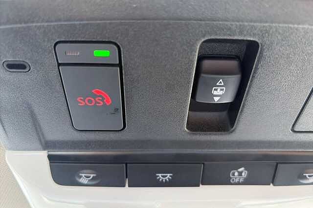 Nissan QASHQAI 1.3 DiG-T MH N-Connecta [Glass Roof] 5dr