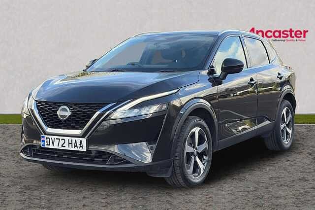 Nissan QASHQAI 1.3 DiG-T MH N-Connecta [Glass Roof] 5dr