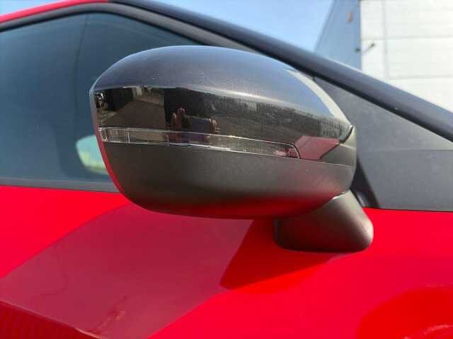 Nissan JUKE 1.0 DiG-T 114 N-Connecta 5dr