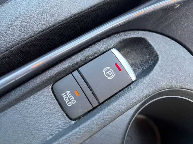 Nissan JUKE 1.0 DiG-T 114 N-Connecta 5dr