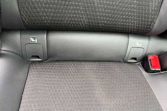 Nissan QASHQAI 1.3 DiG-T MH 158 N-Connecta [Glass Rf] 5dr Xtronic