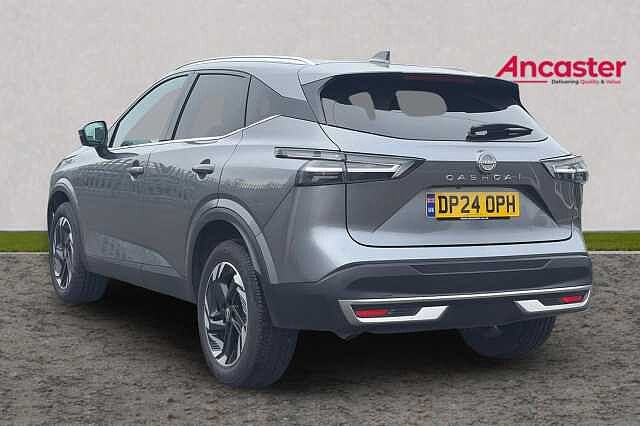 Nissan QASHQAI 1.3 DiG-T MH 158 N-Connecta [Glass Rf] 5dr Xtronic