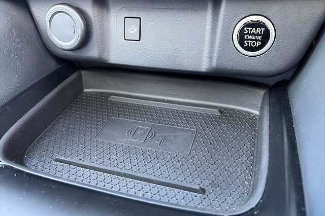 Nissan QASHQAI 1.3 DiG-T MH Tekna 5dr