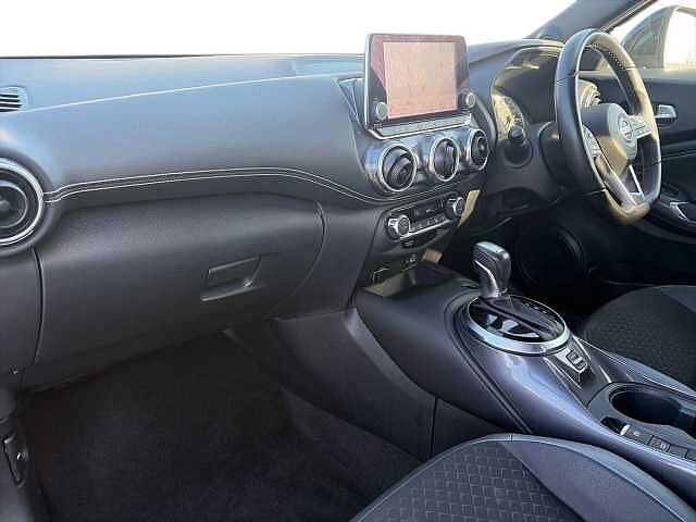 Nissan JUKE 1.6 Hybrid N-Connecta 5dr Auto