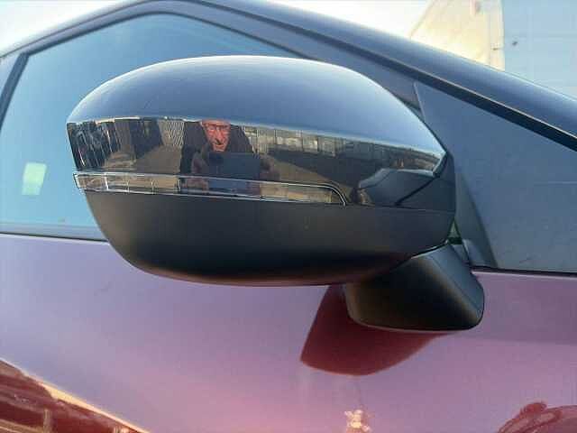 Nissan JUKE 1.6 Hybrid N-Connecta 5dr Auto