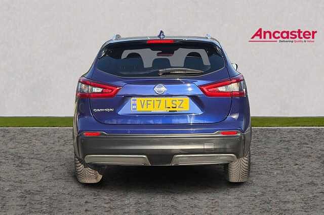 Nissan QASHQAI 1.2 DiG-T N-Connecta [Glass Roof Pack] 5dr