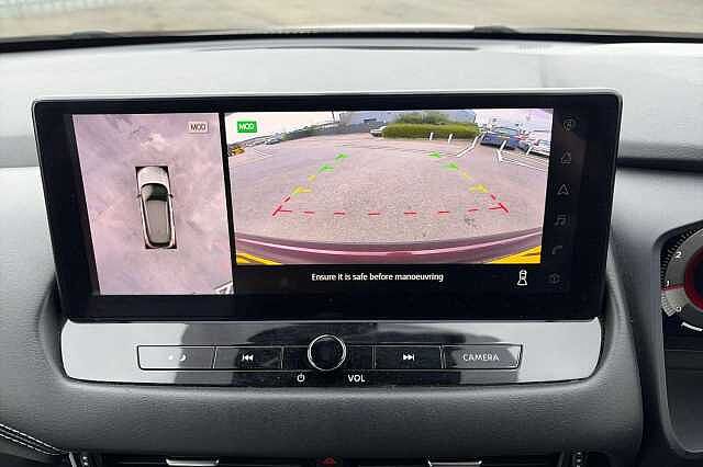 Nissan QASHQAI 1.3 DiG-T MH N-Connecta [Glass Roof] 5dr