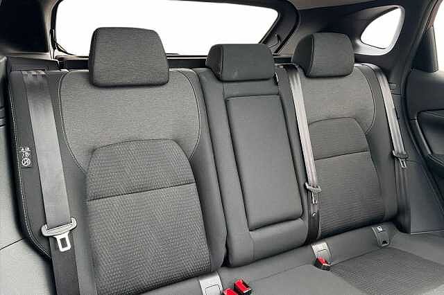 Nissan QASHQAI 1.3 DiG-T MH N-Connecta [Glass Roof] 5dr