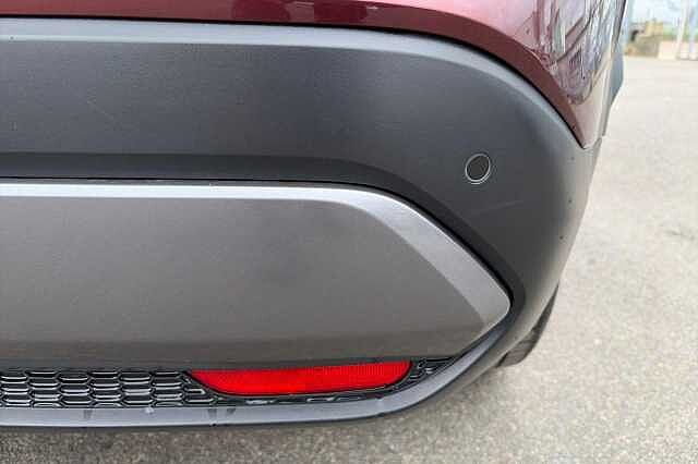 Nissan QASHQAI 1.3 DiG-T MH N-Connecta [Glass Roof] 5dr