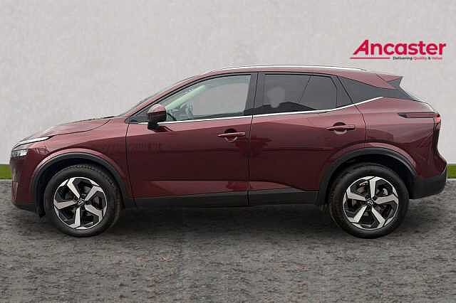 Nissan QASHQAI 1.3 DiG-T MH N-Connecta [Glass Roof] 5dr