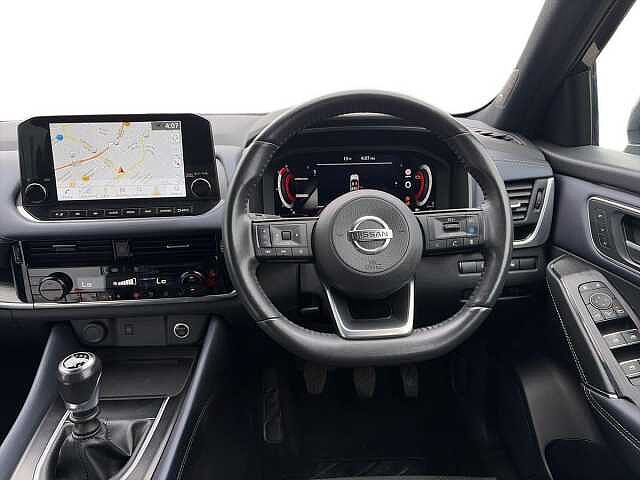 Nissan QASHQAI 1.3 DiG-T MH 158 Tekna+ 5dr