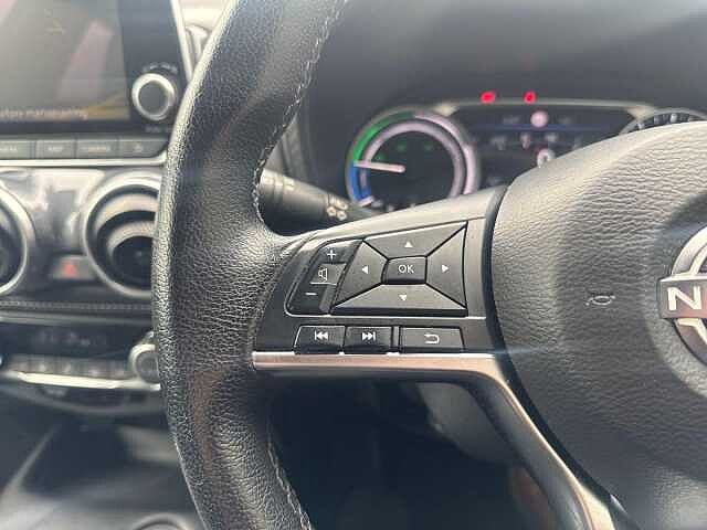 Nissan JUKE 1.6 Hybrid N-Connecta 5dr Auto