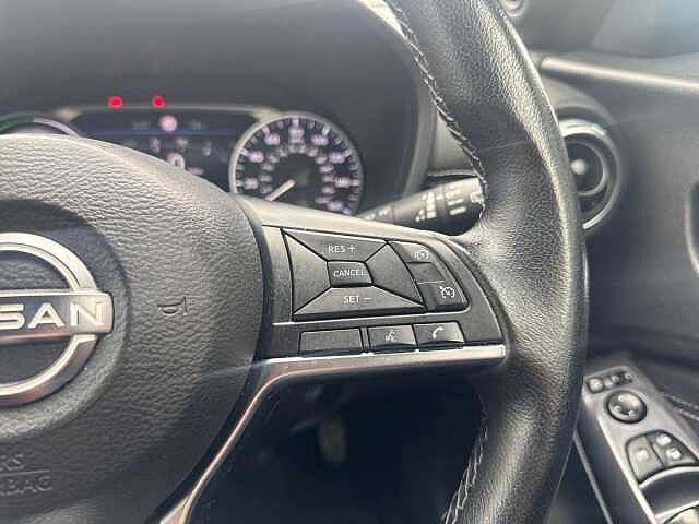 Nissan JUKE 1.6 Hybrid N-Connecta 5dr Auto