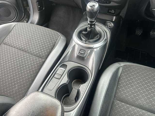 Nissan JUKE 1.0 DiG-T 114 N-Connecta 5dr