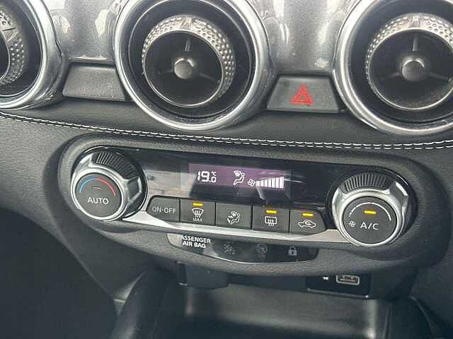 Nissan JUKE 1.0 DiG-T 114 N-Connecta 5dr