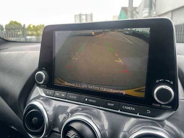 Nissan JUKE 1.0 DiG-T 114 N-Connecta 5dr