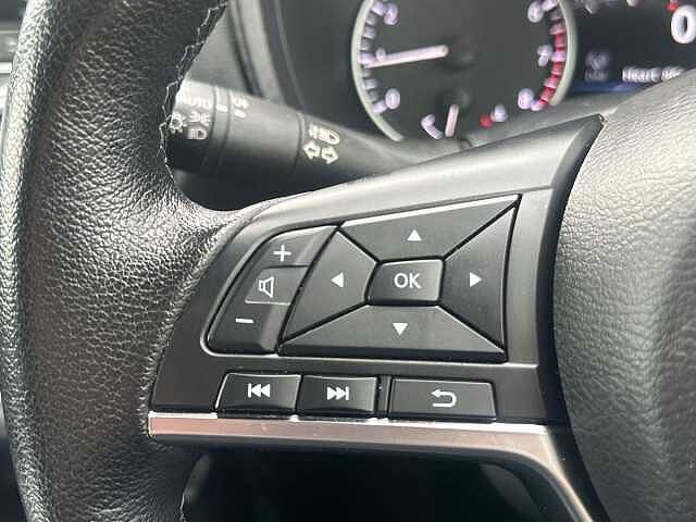 Nissan JUKE 1.0 DiG-T 114 N-Connecta 5dr